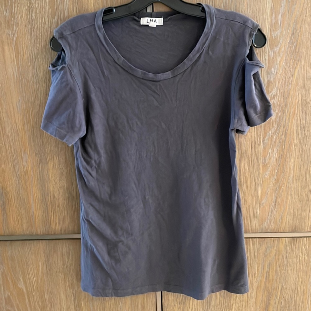 LNA short sleeve distressed style top size small